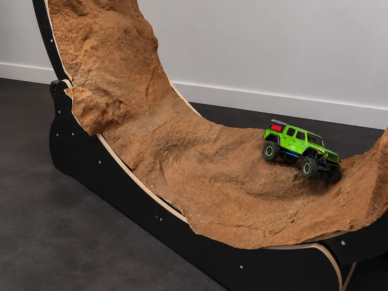 Mini RC crawler on the Endless Ascent terrain
